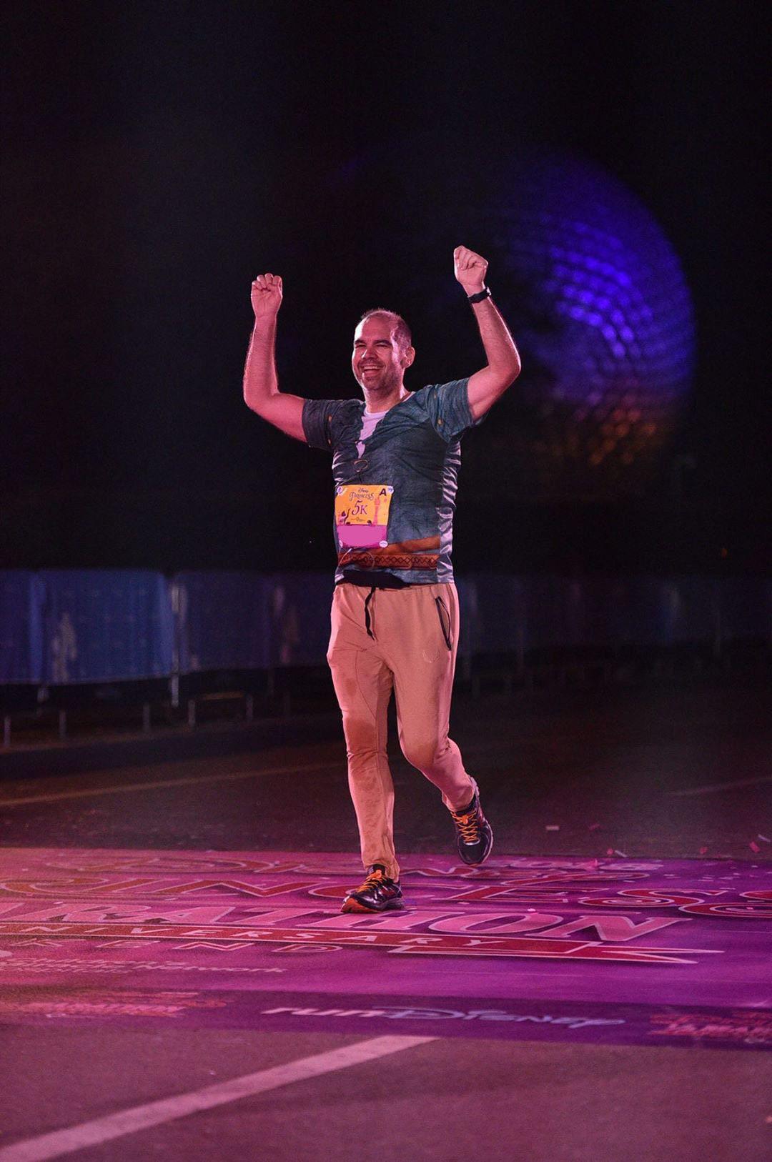 Men's Flynn Rider Inspired ATHLETIC Short Sleeve Shirt