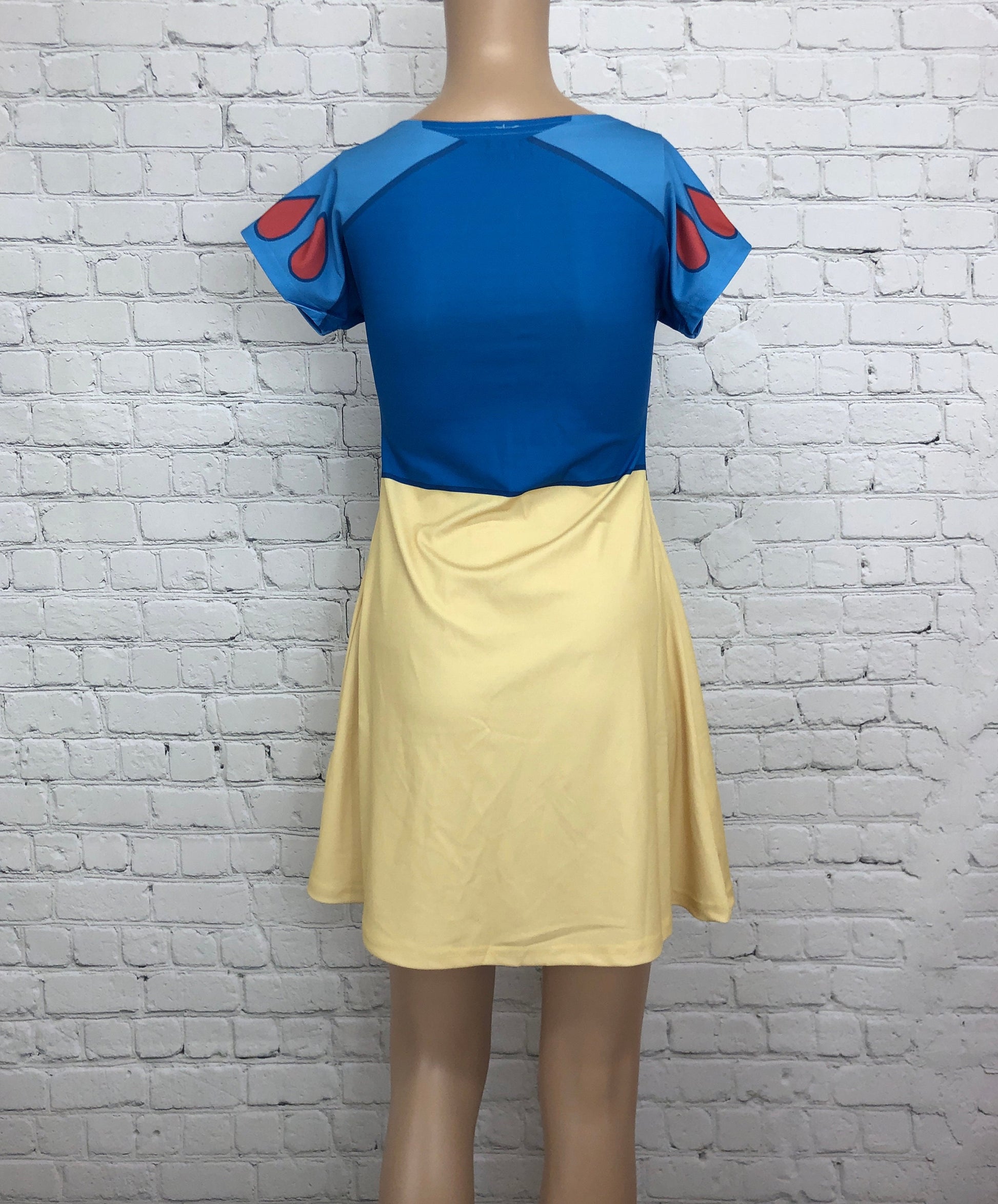 READY-to-SHIP [XL] Snow White Inspired Short Sleeve Skater Dress